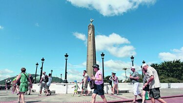 Un cuartel convertido en plaza
