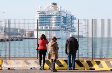 Línea de crucero italiana suspende reinicio de operaciones