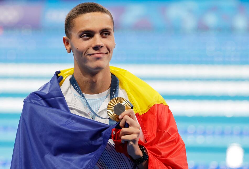 El rumano David Popovici vuelve a la cima de la natación mundial