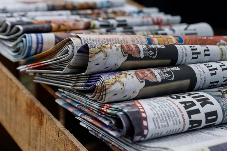 Los reyes Carlos III y Camila, ‘conmovidos’ por las celebraciones en Reino Unido