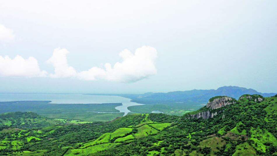 Presentan plan para uso de Altos de Campana