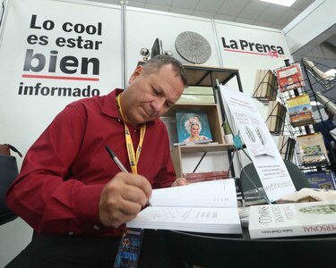 Arrancó la fiesta más grande de la literatura, la Feria Internacional del Libro de Panamá 2024