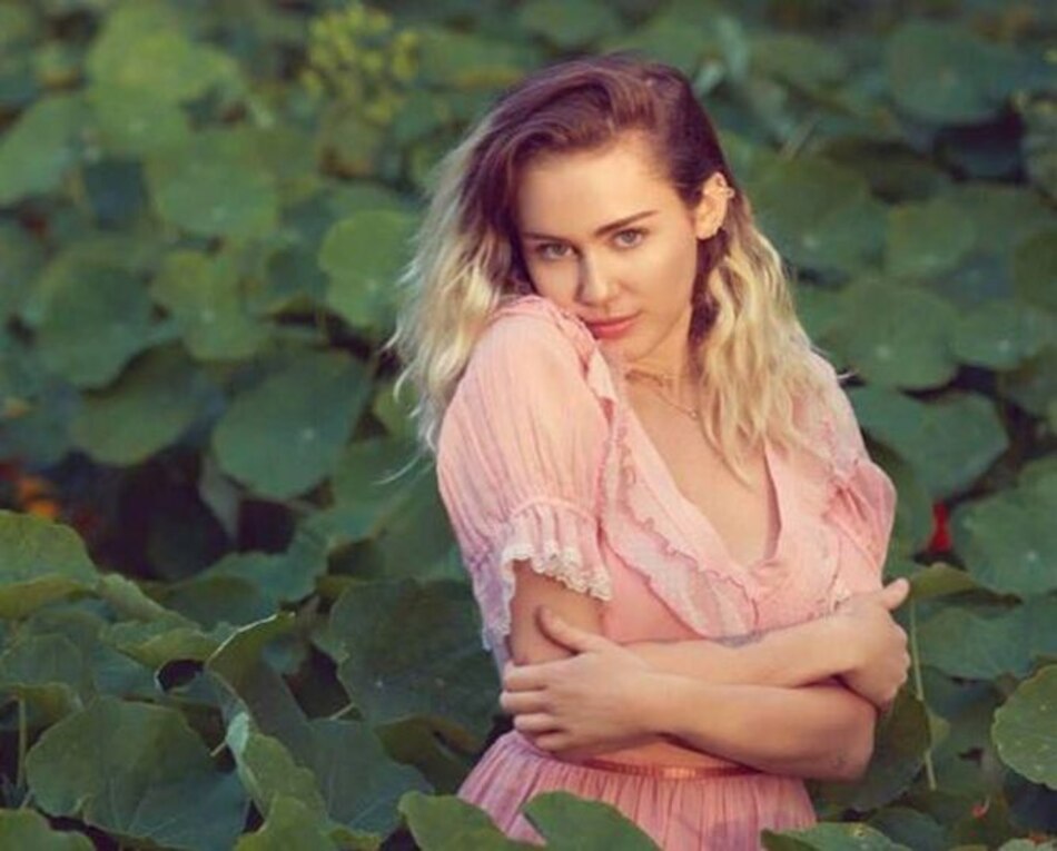 Miley Cyrus presenta nueva canción y nuevo look con 'Malibu'