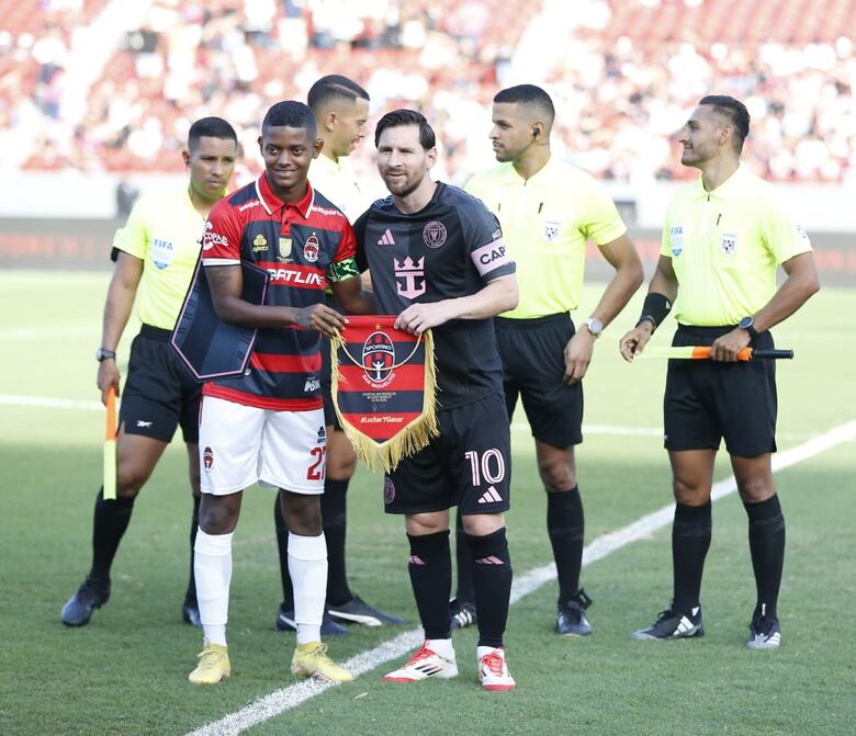 El Inter y Messi dejaron un recuerdo inolvidable en el Rommel