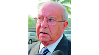 Rector de la Universidad de Panamá se niega a explicar costosas obras