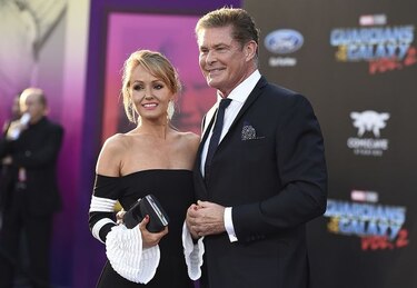 David Hasselhoff se casa con la modelo Hayley Roberts