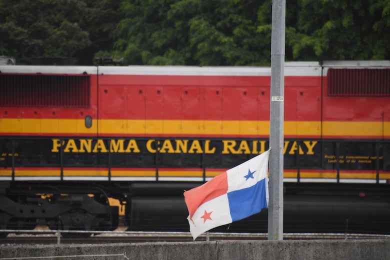 Optimismo en Panamá por compra del ferrocarril del Canal de Panamá por división de Maersk