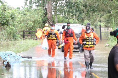 Lluvias de las últimas horas afectan a 27 mil 559 personas en 46 sectores del país