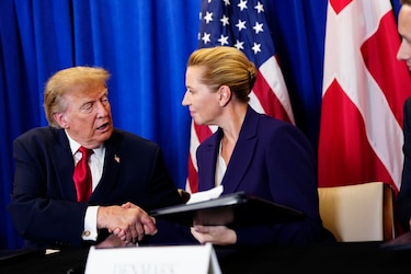 Trump asegura que Estados Unidos comenzará a construir dos grandes bases en Groenlandia