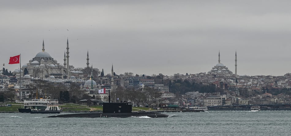 Ucrania promete mantener abierto su espacio aéreo, asegura el gobierno