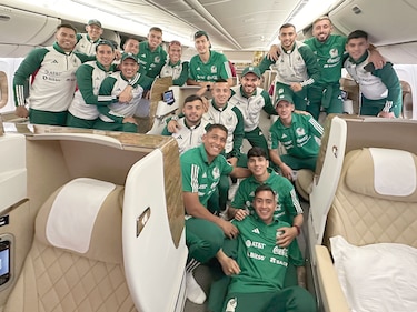 Mexicanos viajan llenos de entusiasmo para su última gira