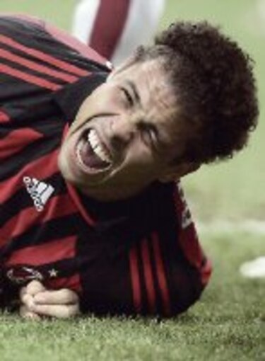 Lesión de Ronaldo hace renacer sospechas en el PSV