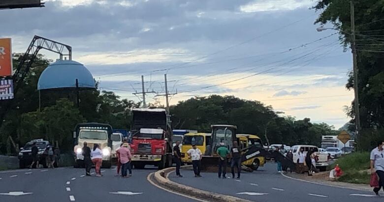 Cierres viales se mantienen en distintos puntos del país; presidente Cortizo se dirigirá al país 