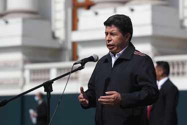 El expresidente Pedro Castillo es llevado a un hospital de Lima tras sufrir una descompensación