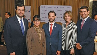 Amcham impulsa diálogo entre los sectores público y privado