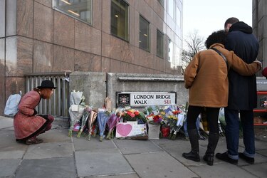 Emotivo homenaje a las víctimas del atentado del Puente de Londres