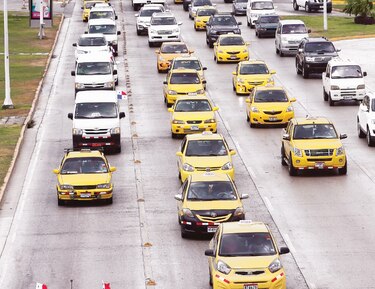 La ciudad de los taxis; del ‘no voy’ al ‘par y non’