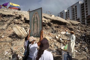 Asciende a 5,208 la cifra de muertos por el doble terremoto en Venezuela