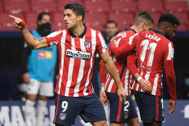 Luis Suárez se reencuentra con el gol y el Atlético sigue líder
