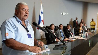 Liberan a exsecretario de operadores del Metro Bus