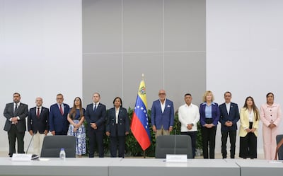 Chavismo y oposición instalan formalmente la mesa de diálogo para abordar la transición