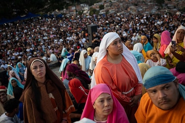 El turismo interno y los nuevos destinos impulsan la Semana Santa en Latinoamérica