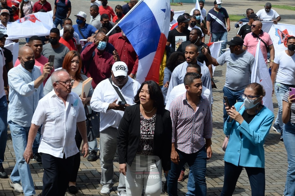 Hoy cierra el registro de los aspirantes a cargos por la libre postulación; Gordón y Arrocha acuden al Tribunal Electoral