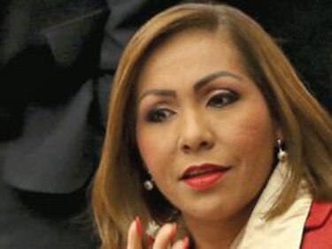 Contraloría enfrenta a la Asamblea Nacional por contratos