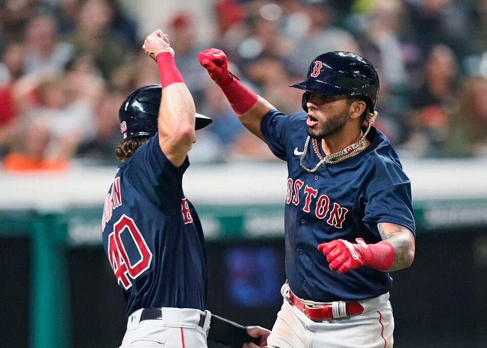 Jonathan Araúz se convierte en el grandes ligas panameño 24 en jugar el Béisbol Mayor