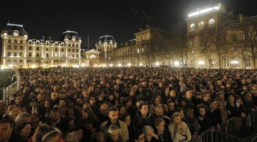 Misa en catedral de Notre Dame en homenaje a las víctimas
