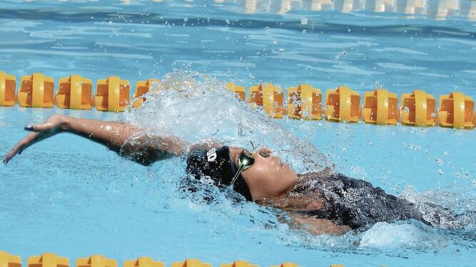 Gala de deportes acuáticos en la piscina Eileen Coparropa