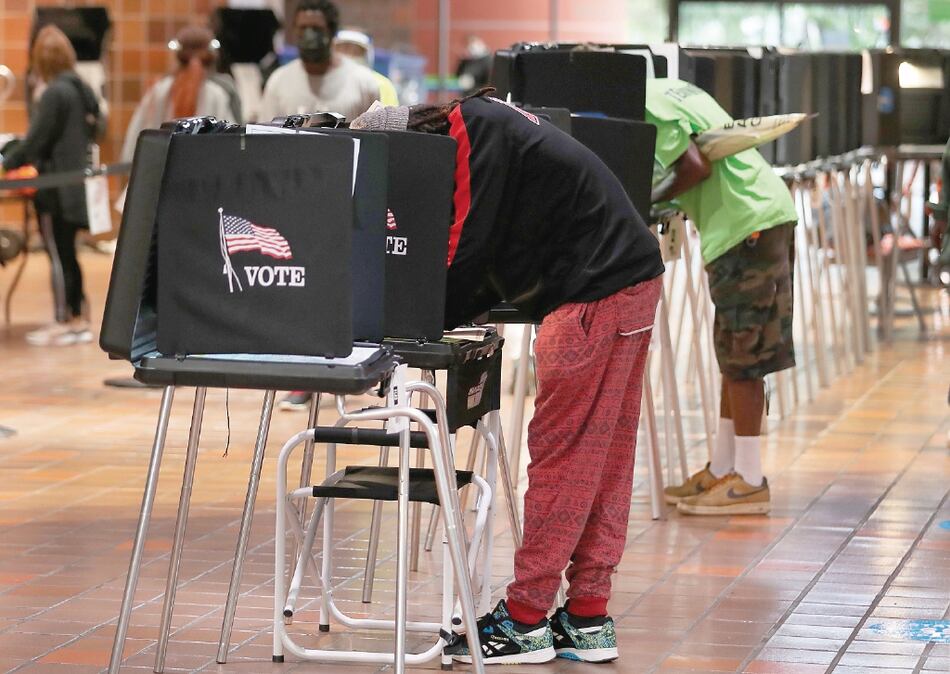 Los jóvenes se inclinan por los demócratas