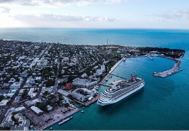 Cruceros provocan disputa en zona turística de Cayo Hueso