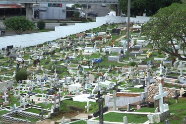 Cementerios de Panamá y San Miguelito están al límite: no tienen espacio y la morosidad es alta