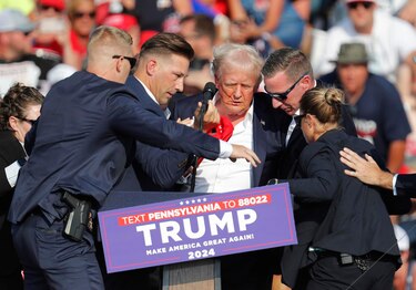 El tiroteo en un mitin de Trump es investigado como un intento de asesinato