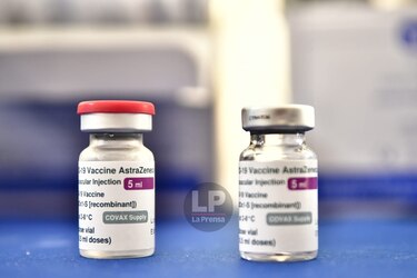 Se aplican 727 dosis de la vacuna AstraZeneca en el auto rápido del Rommel Fernández