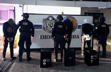 Imputan a tres hombres por presuntamente hurtar cajas fuertes y les conceden libertad