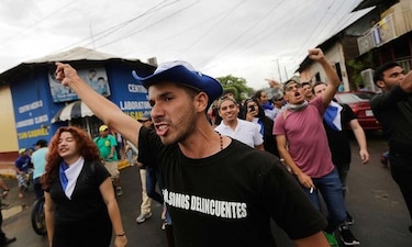 Dos muertos y medio centenar de heridos en protestas en Nicaragua