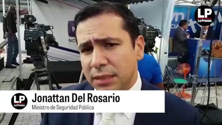 Yanibel Ábrego denuncia la presencia de 'personas armadas' en el recinto legislativo