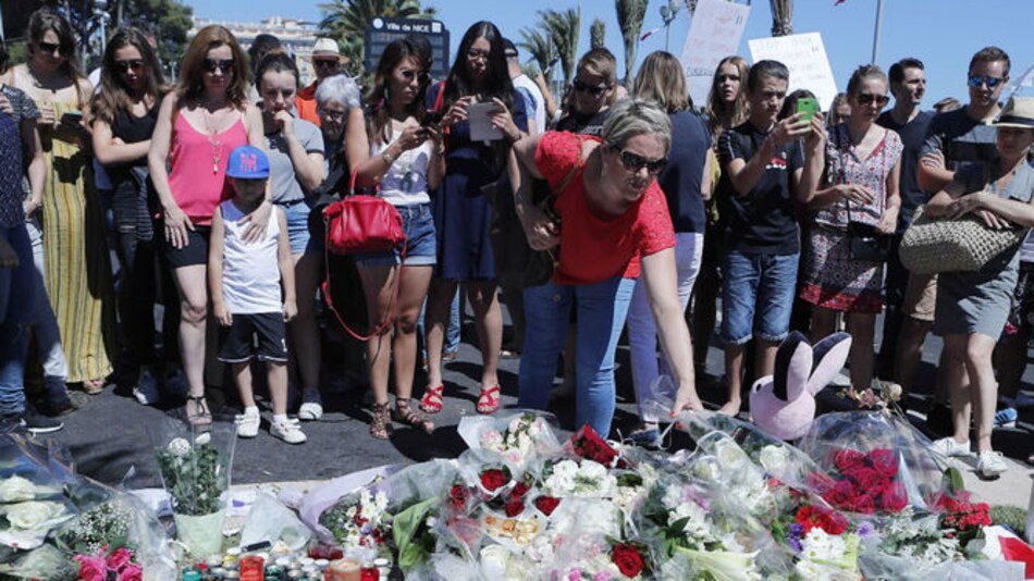 François Hollande: Muchos extranjeros entre las víctimas del atentado de Niza