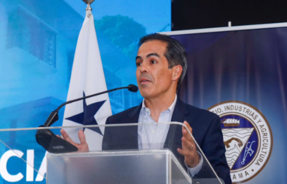 Aurelio Barría Pino asume como presidente de la Cámara de Comercio