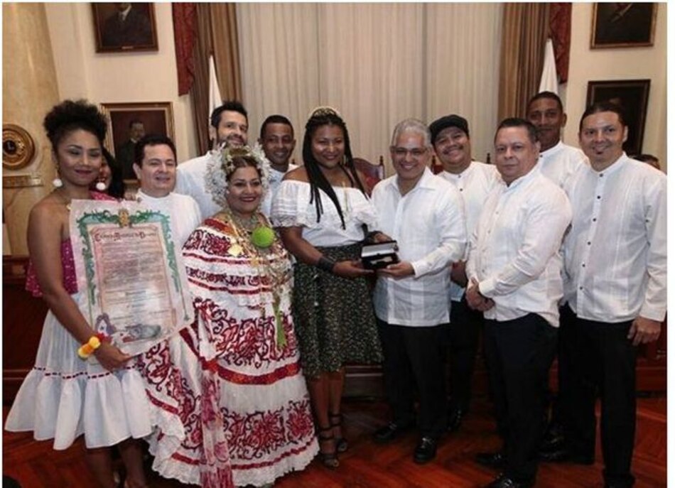Entregan las llaves de la ciudad de Panamá a Afrodisíaco, panameños ganadores de Viña del Mar
