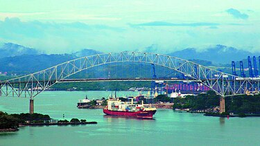 En torno al Canal de Panamá