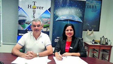 MarViva y Hover Tours