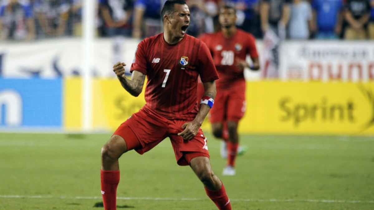 Panamá sale por su pase a semifinales