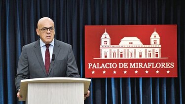 Venezuela pide a Interpol la captura de Julio Borges