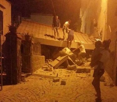 Un muerto deja sismo en la isla italiana de Ischia
