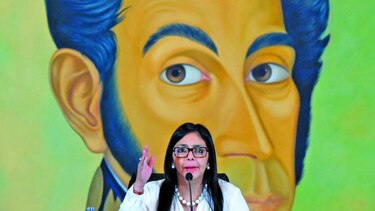 TSJ da facultades ilimitadas a Maduro