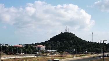 Gobierno anuncia plan de turismo para el cerro Ancón