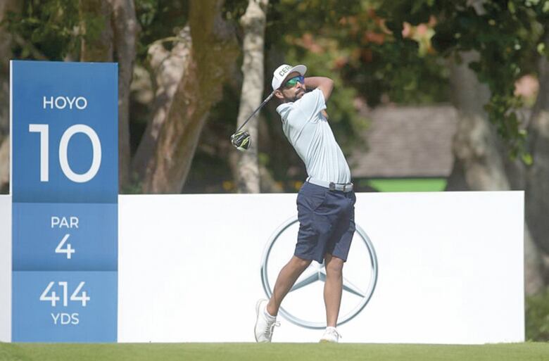 Nieves le apunta al trofeo